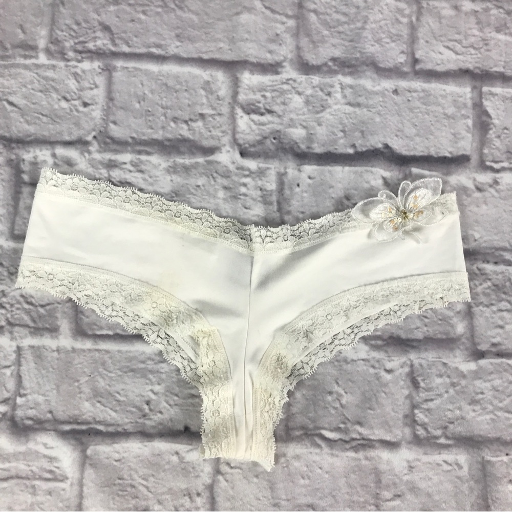 NWOT Vintage Y2K‎ Sexy Little Things Victoria’s Secret Butterfly Pin Panty